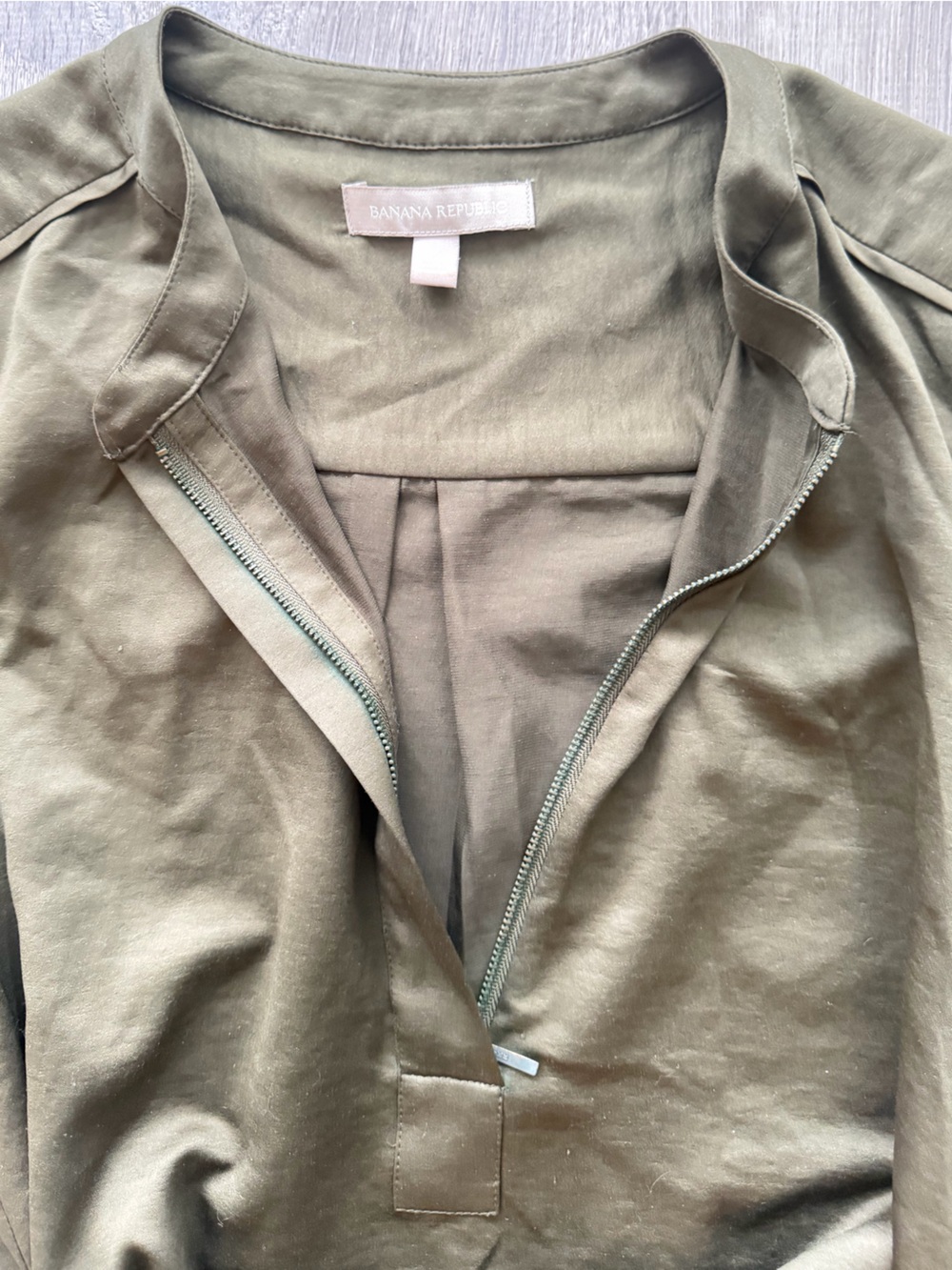 Banana Republic Olive Green Womens Garment - Picture 3 of 4